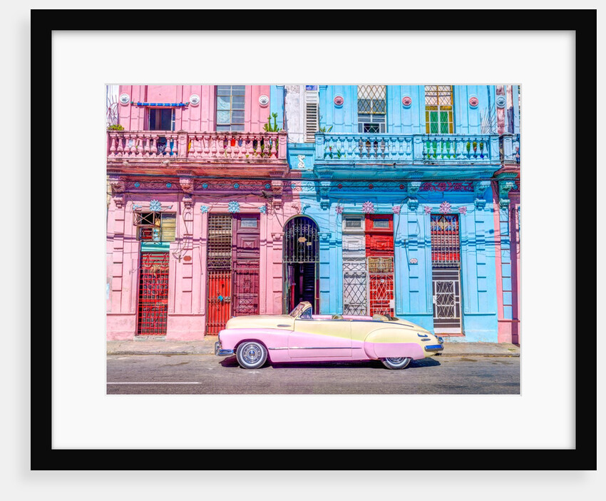 Vintage car in Havana by Assaf Frank